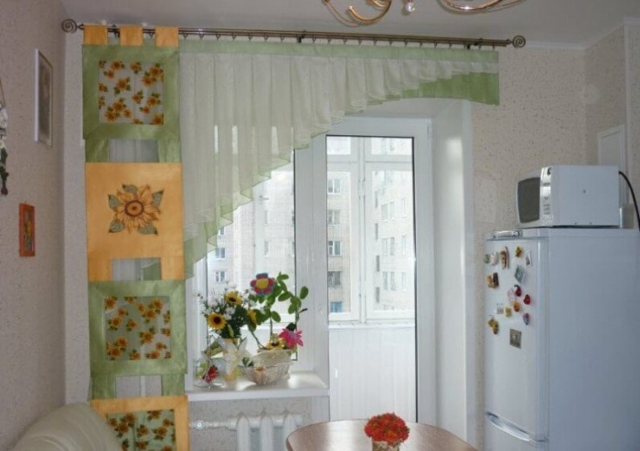 Красивые шторы на кухню + фото