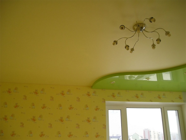 Натяжные потолки для детской комнаты + фото