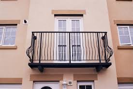 Основные различия между лоджией и балконом