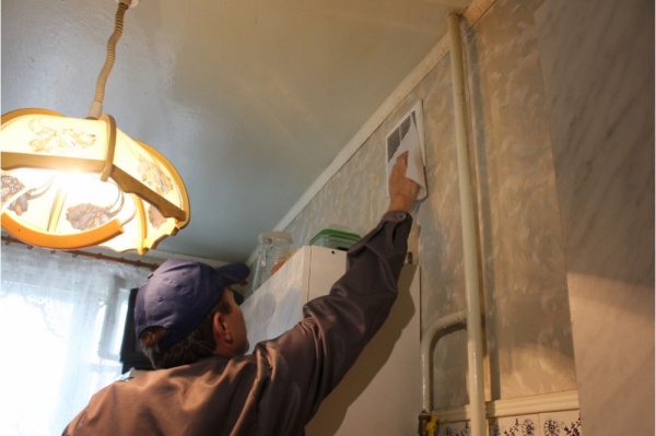 Как прочистить вентиляцию в квартире своими руками обзор подходящих инструментов и технологии работ